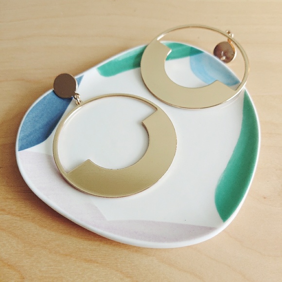 Unique Design//Mirror Hoop Earrings - Picture 4 of 6